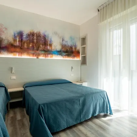 Aurea Hotell 3*