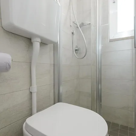 Aurea Hotell 3*